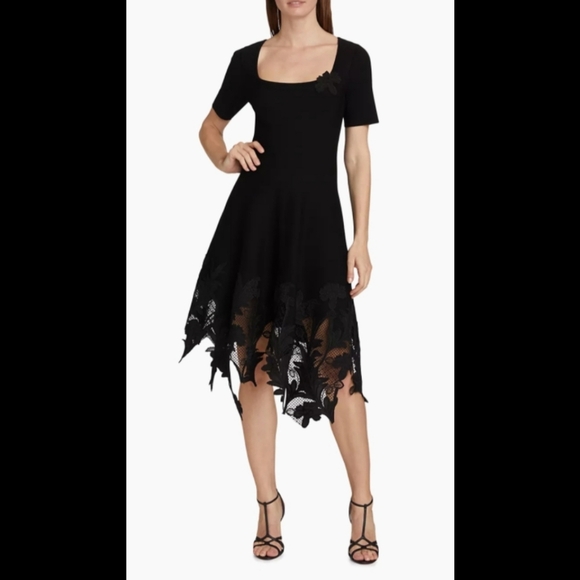 Oscar De La Renta Black Asymmetrical Jewel Neck Floral Guipure Lace Midi-Dress - Picture 1 of 10